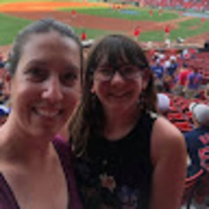 Meet your Posher, Leslie